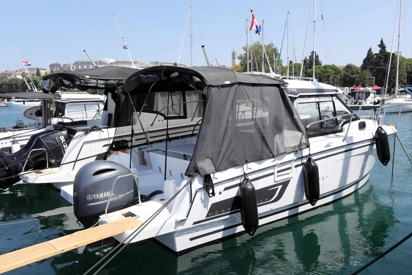 ONDA - Motor Yat içinde Pula