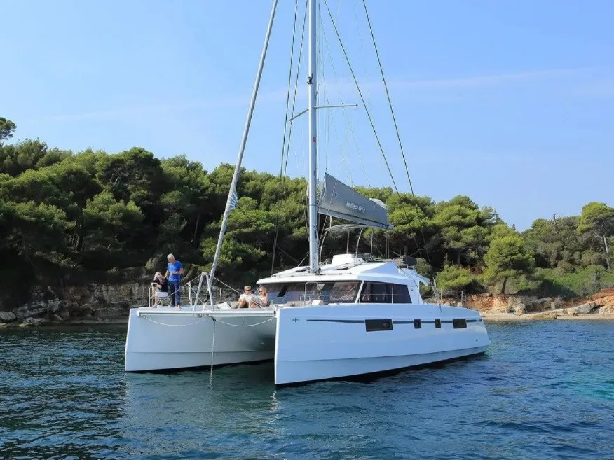 Sithonia - Catamaran in Alimos