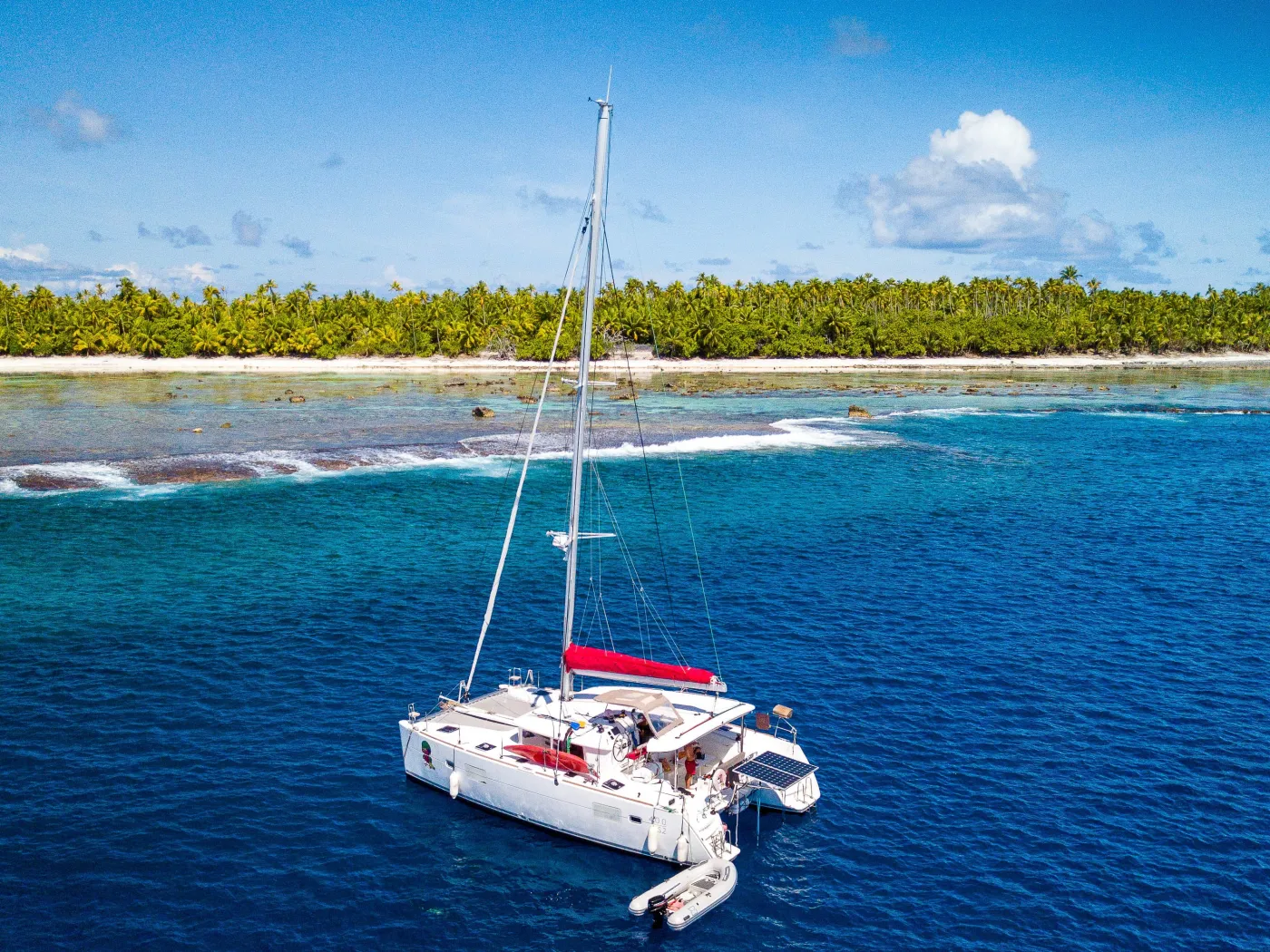 Poe Miti - Catamaran in Papeete