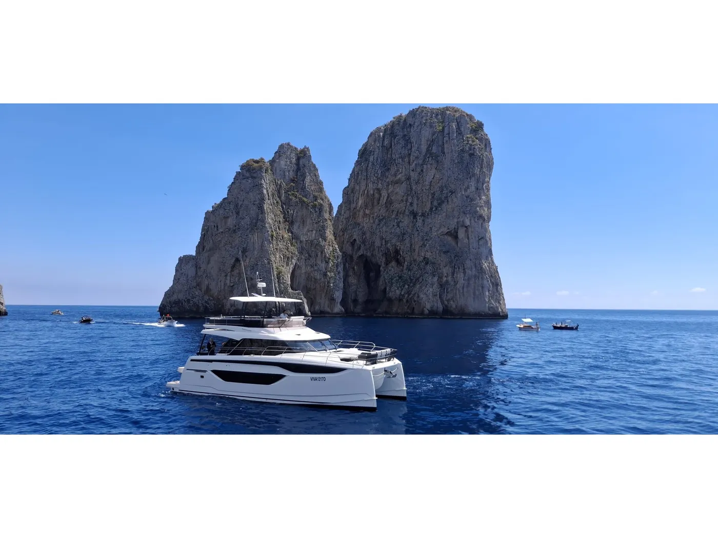 ViVa - Catamaran in Castellammare di Stabia