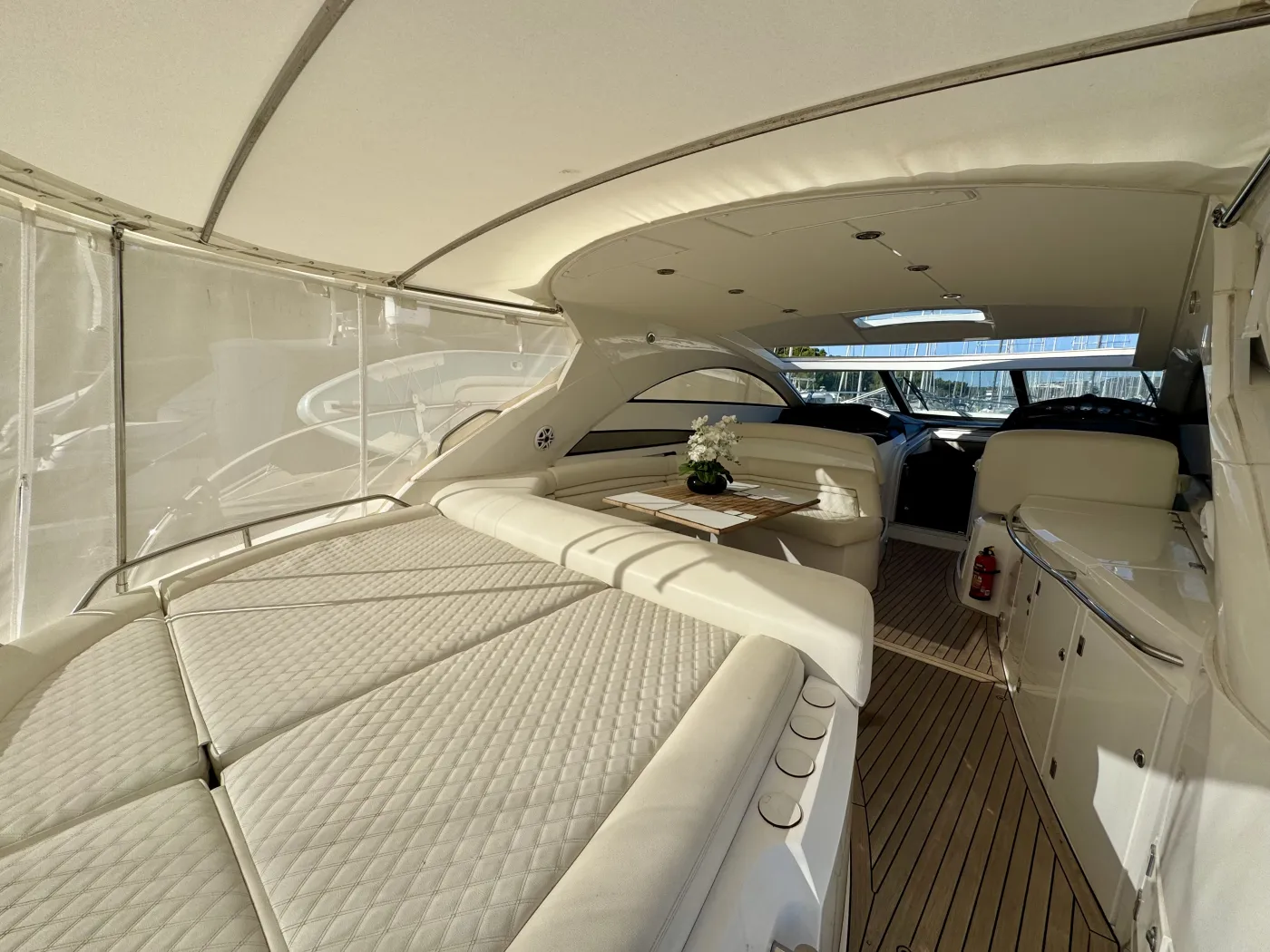 Polly - Motor Yacht in Rogoznica