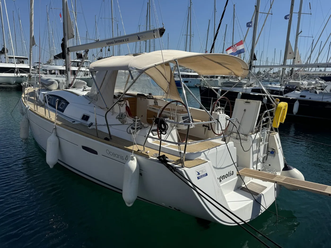 Magnolia - Sailboat in Bibinje