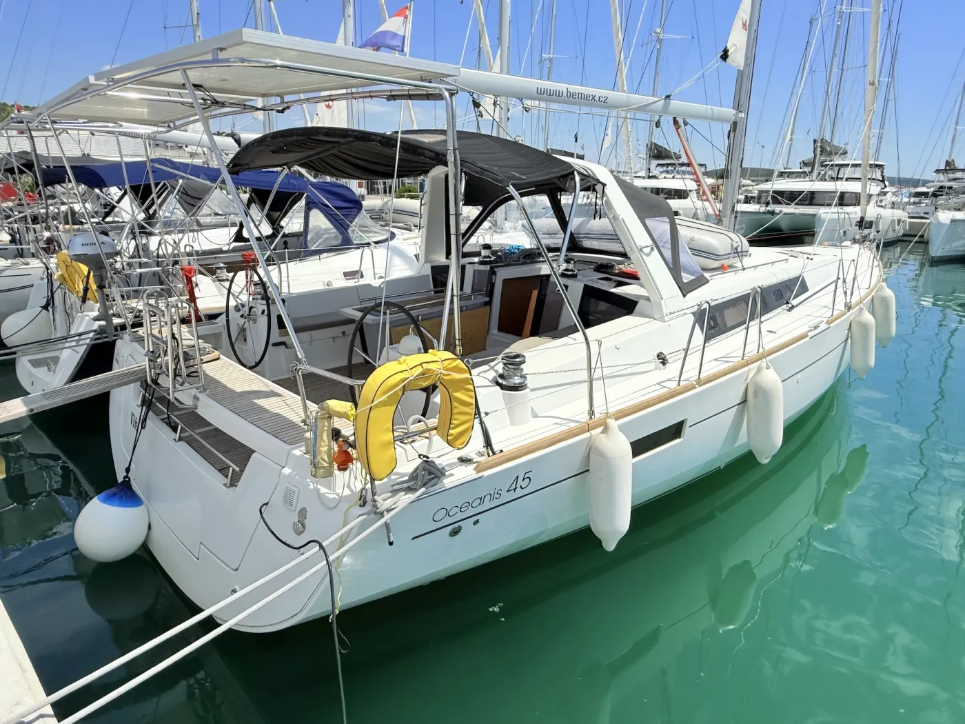 Viki - Sailboat in Bibinje