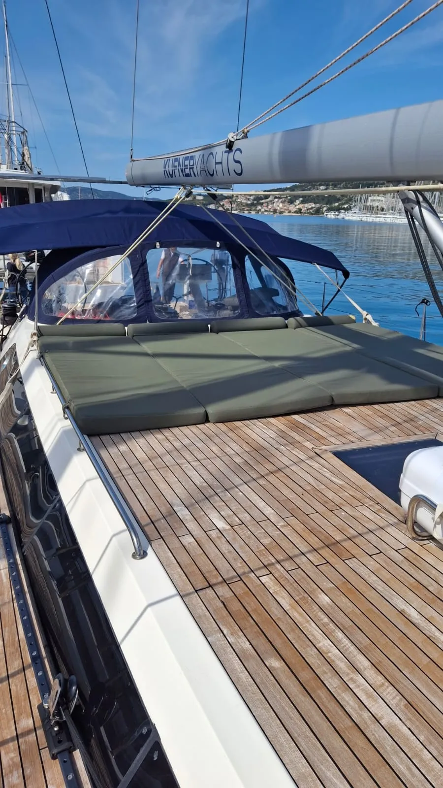 CHABLIES - Sailboat in Trogir