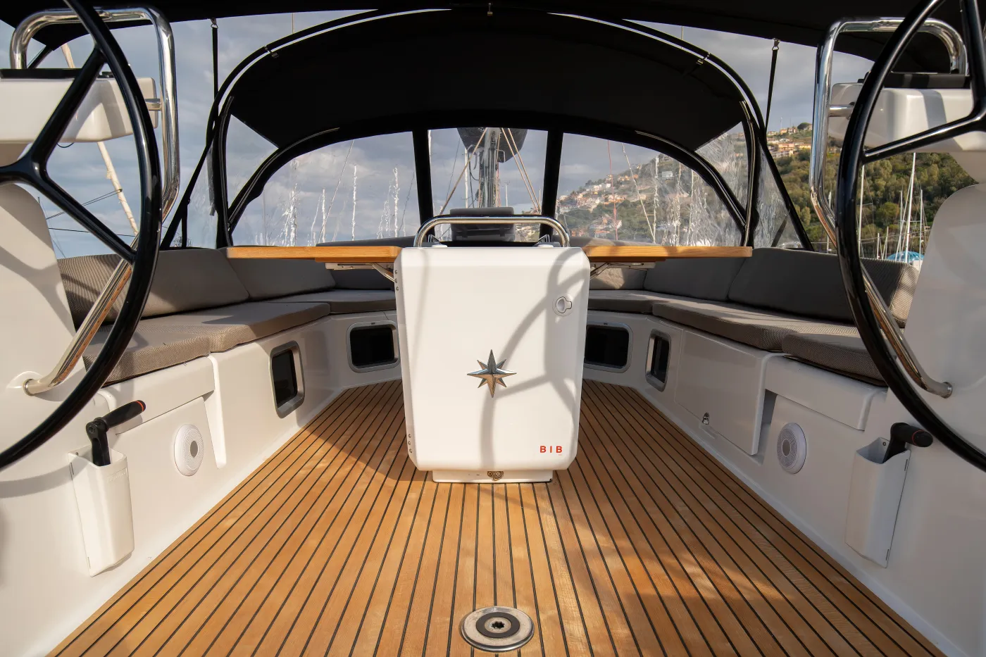 Psyche - Premium line - Sailboat in Tonnarella