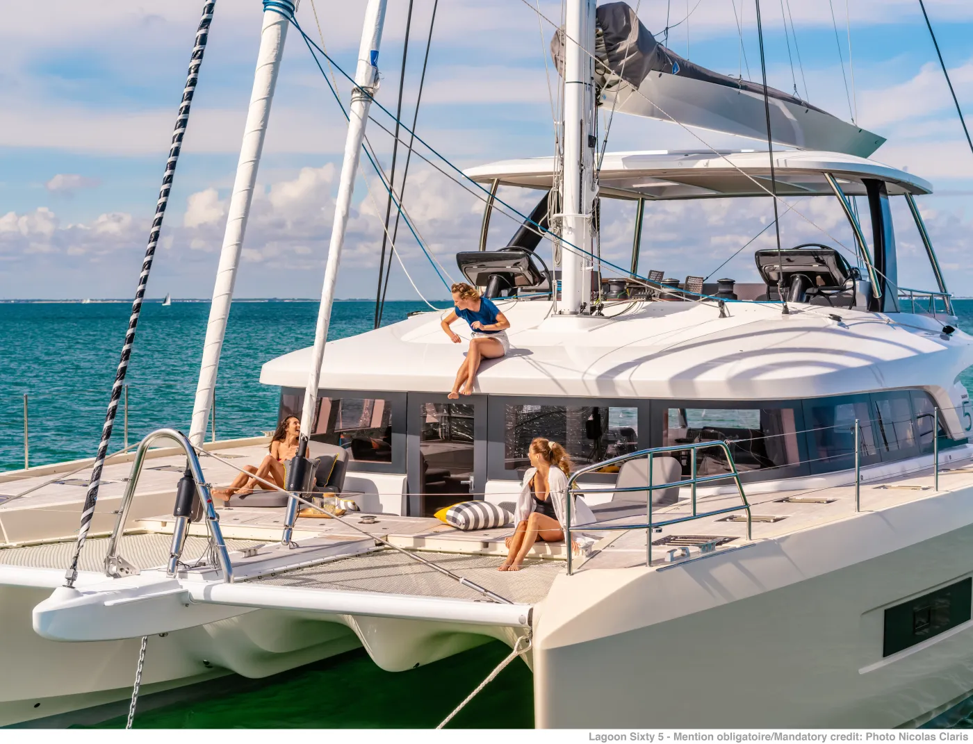 SAILUXE - Aura - Catamaran in Salerno