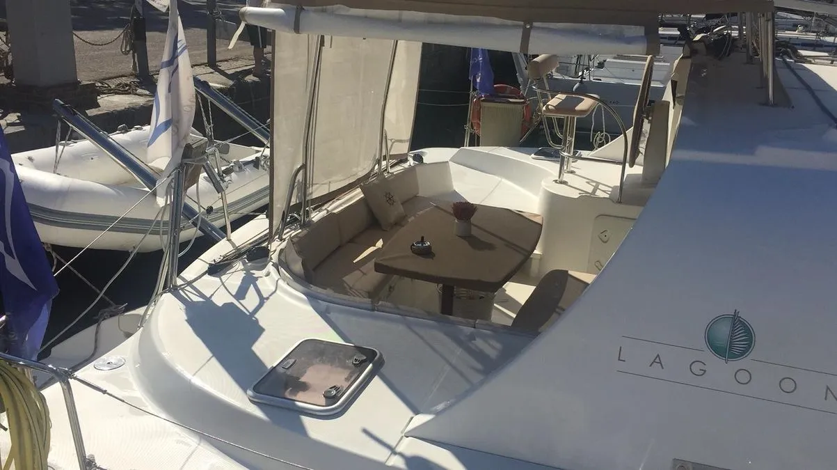 Dory - Katamaran içinde Napoli