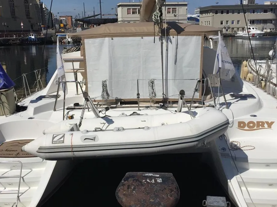 Dory - Katamaran içinde Napoli