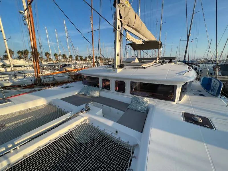 Branchia - Catamaran in Naples