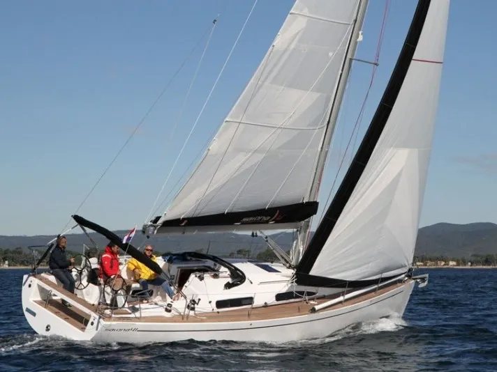 WILD BEE - Sailboat in Adaköy