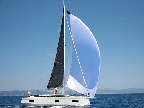 Bavaria C38 - Sailboat in Tropea