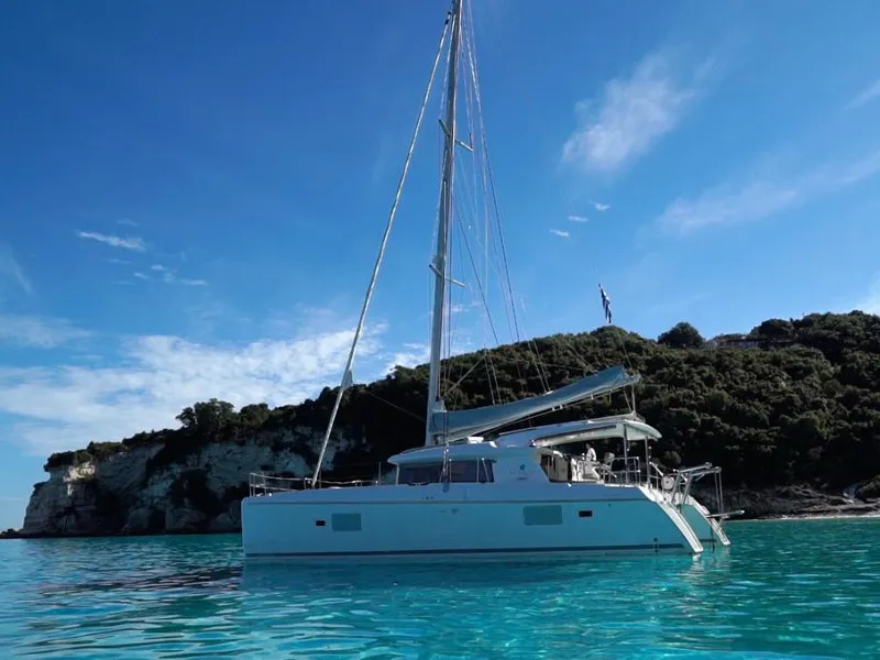 Nirvana AC Watermaker Gen + elegant pack refit 2022 - Catamaran in Lefkada
