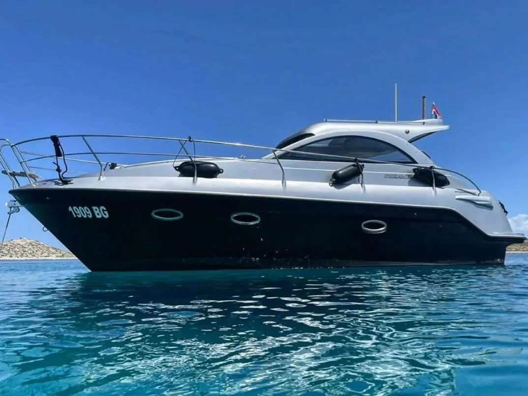 MAX 1 - Motor Yacht in Bibinje