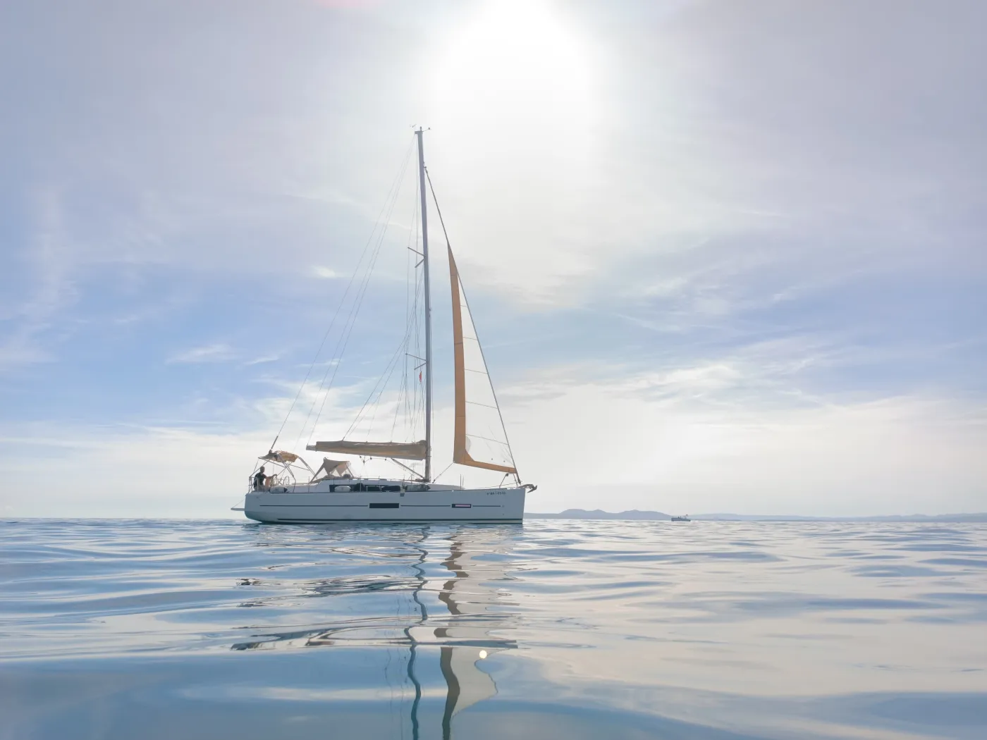 Gala - Sailboat in Roses