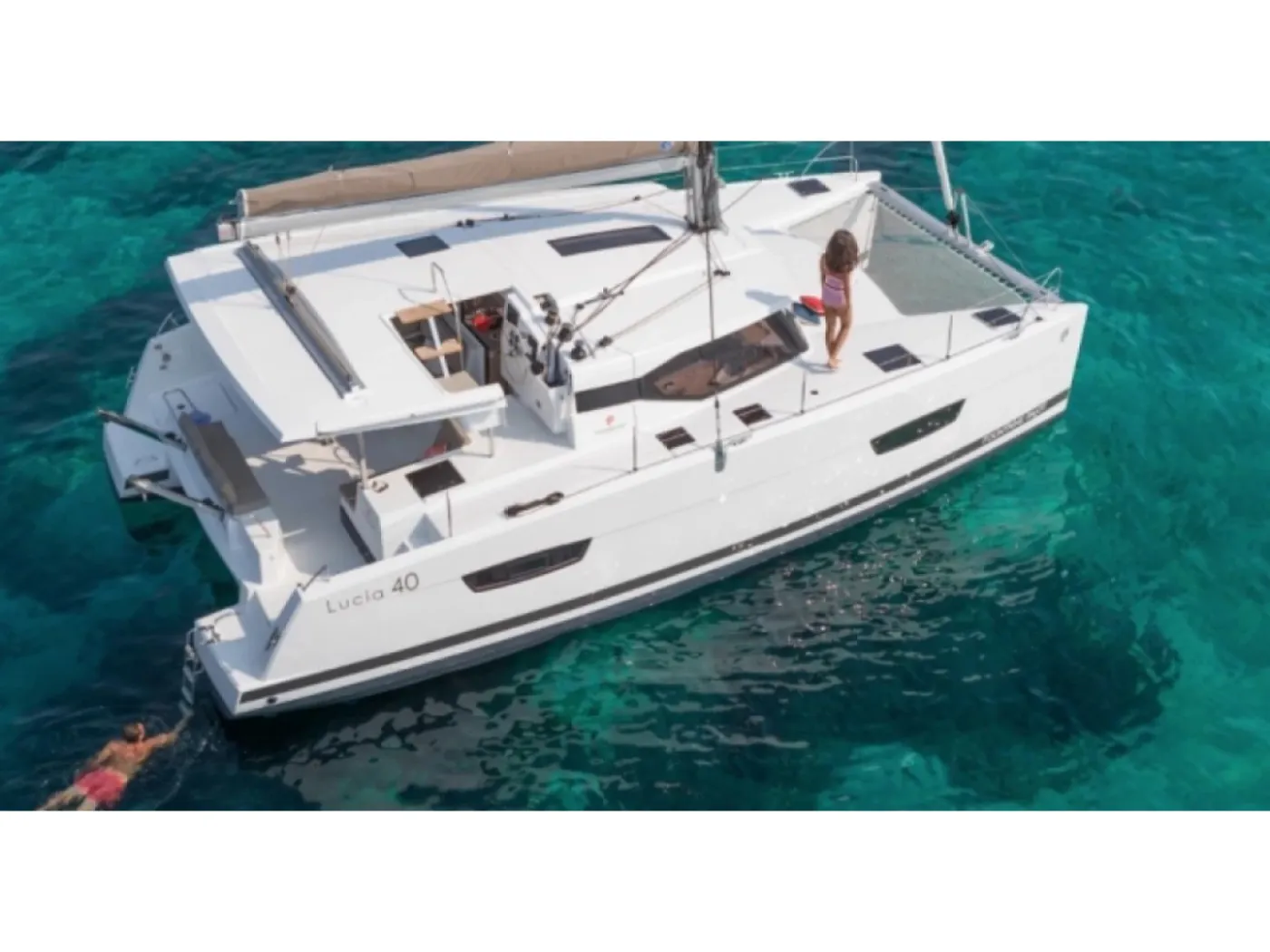 Moorea - Catamaran in Roses