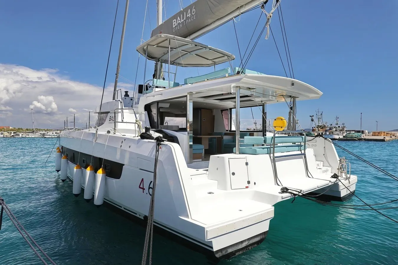 Brain - Catamaran in Seget Donji