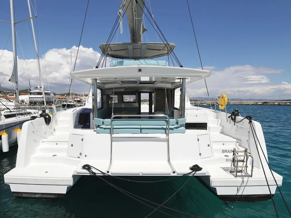 Brain - Catamaran in Seget Donji