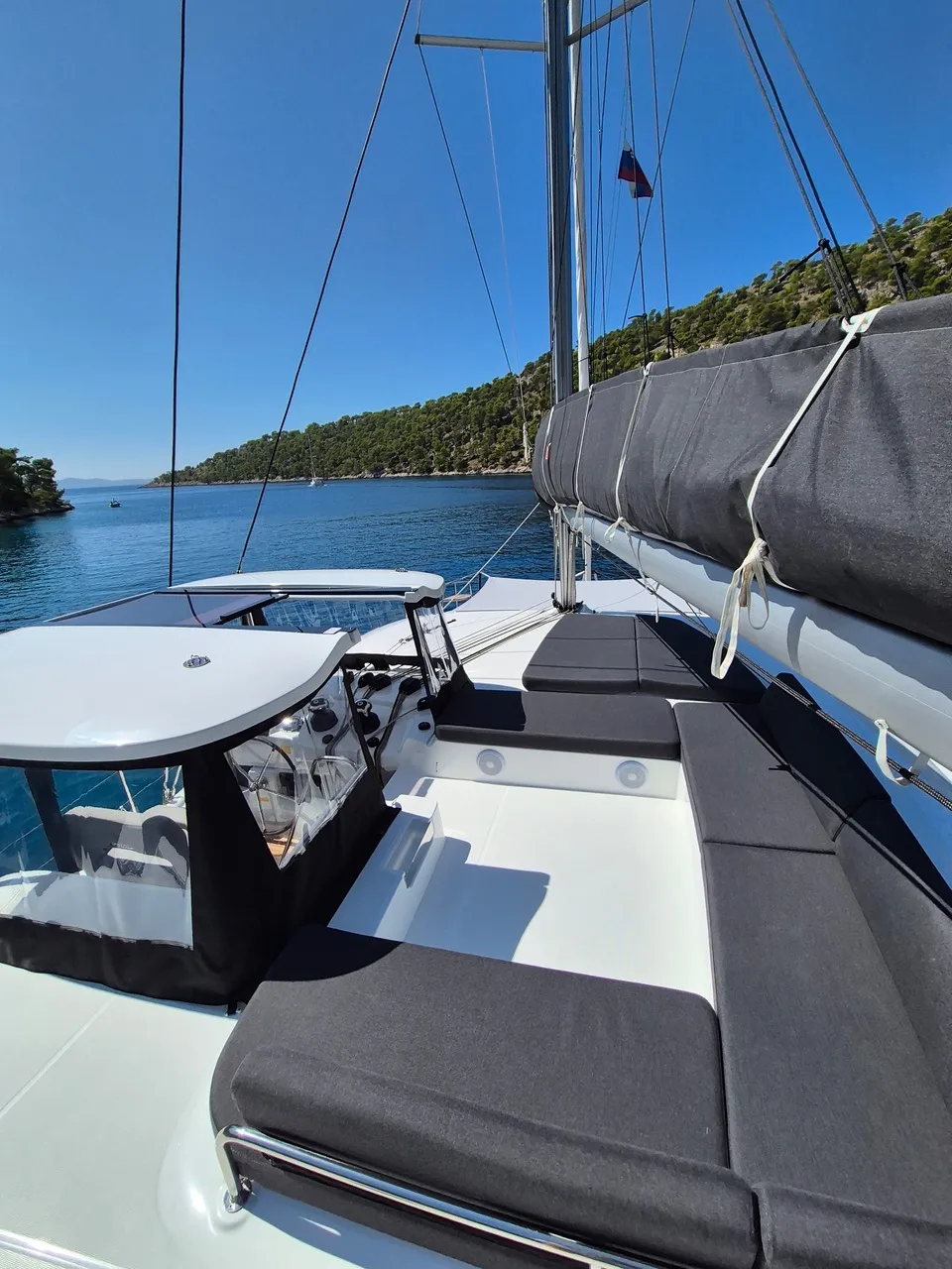 Stela - Catamaran in Seget Donji