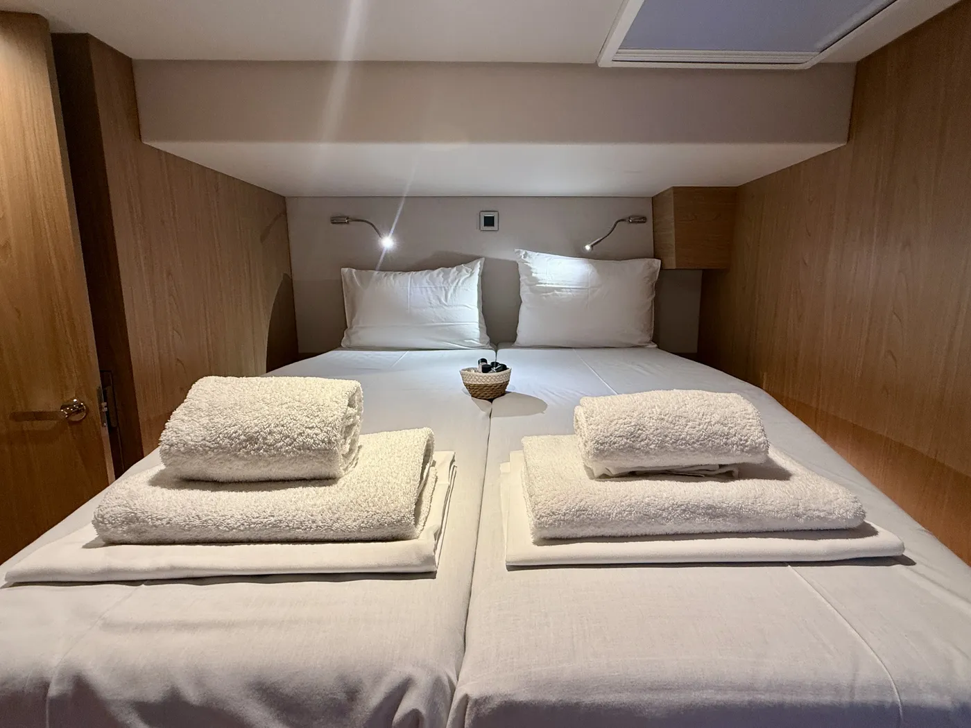 Selena - Catamaran in Nea Peramos