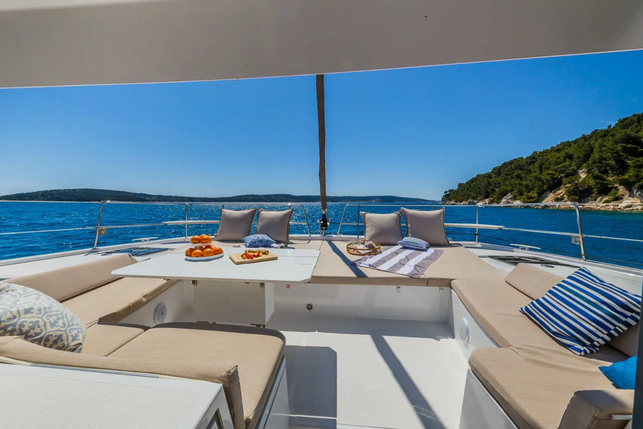 Azurea - Catamaran in Lavrio