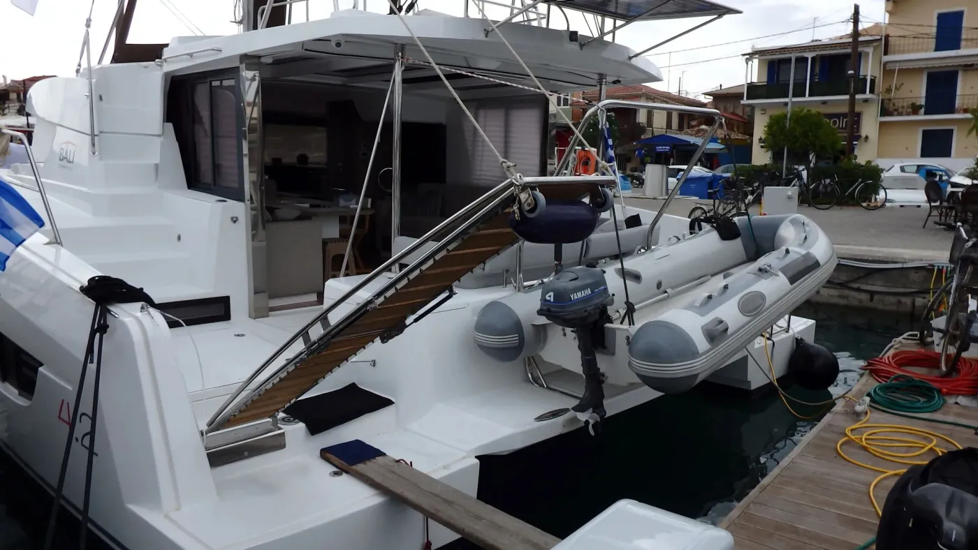 Blue Navy - Catamaran in Nikiana