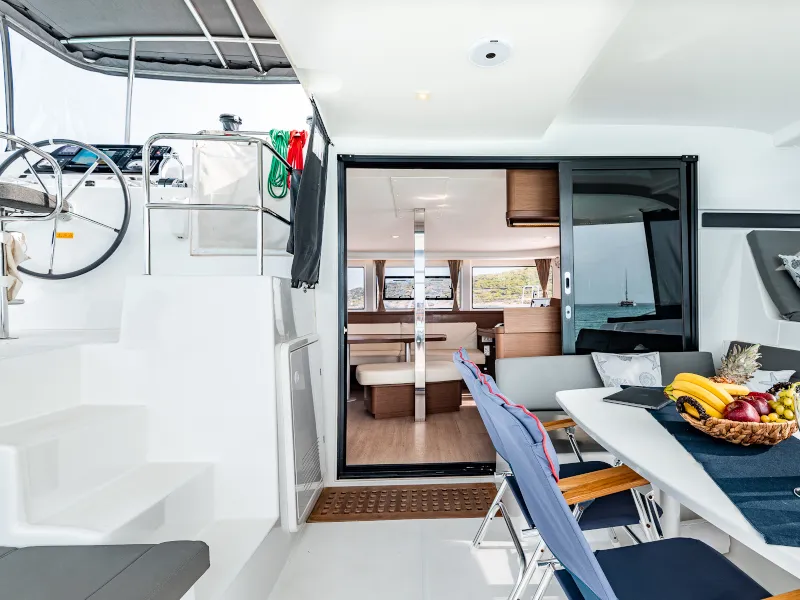 Beauty L A/C-GEN-WATER MAKER-SOLAR-ELEC.WC - Katamaran içinde Alimos