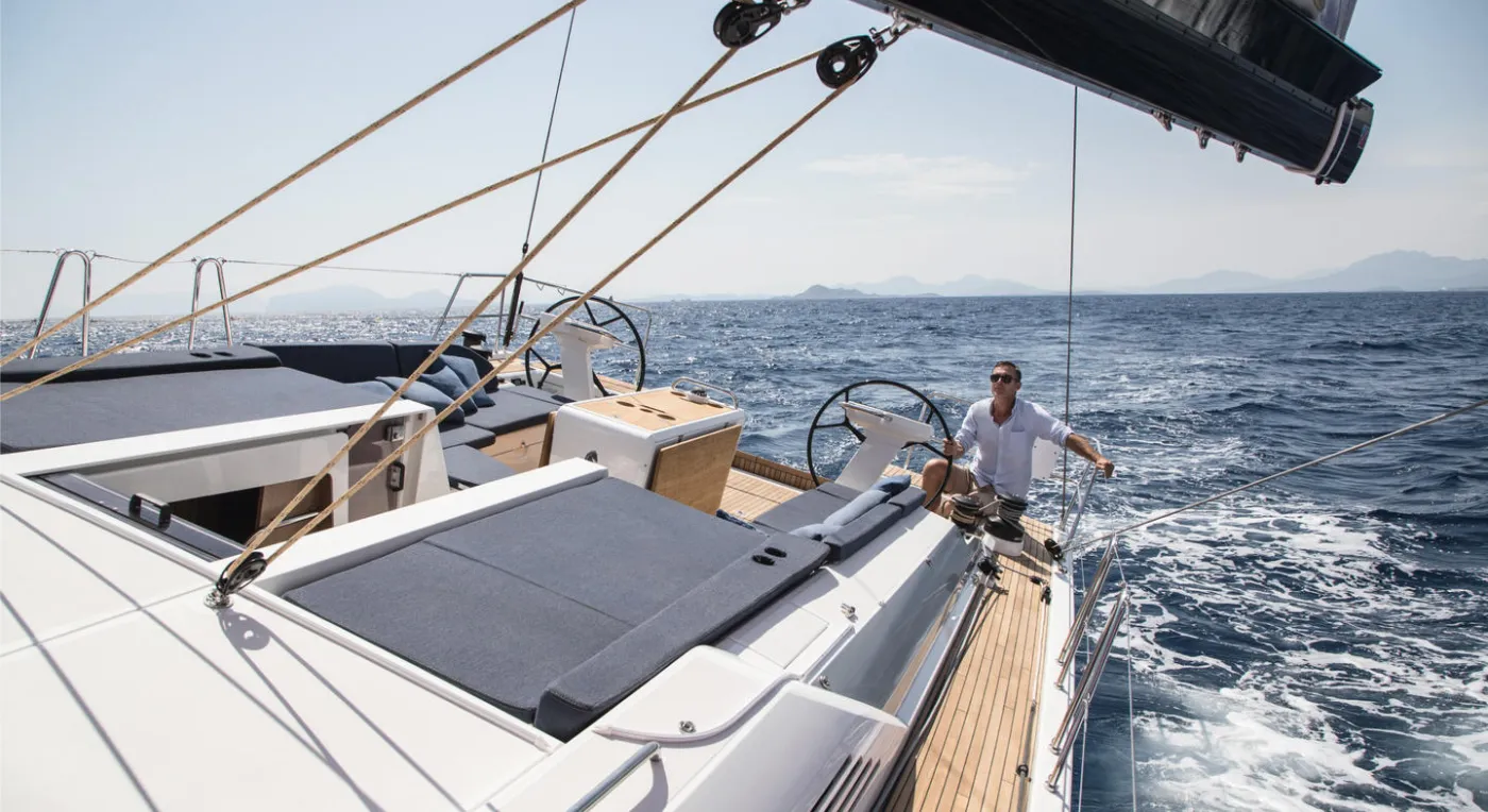 Mighty M - Sailboat in Alimos