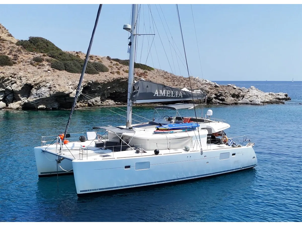 AMELIA (A/C, Generator, Watermaker) - Katamaran içinde Alimos