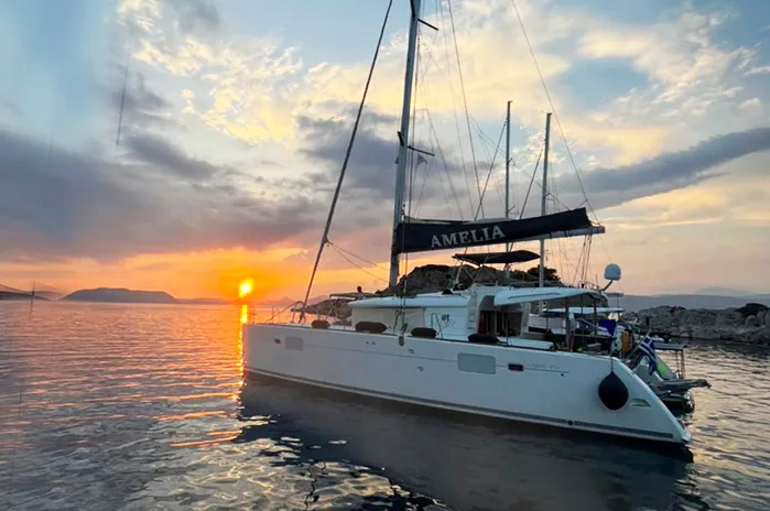 AMELIA (A/C, Generator, Watermaker) - Catamaran in Alimos