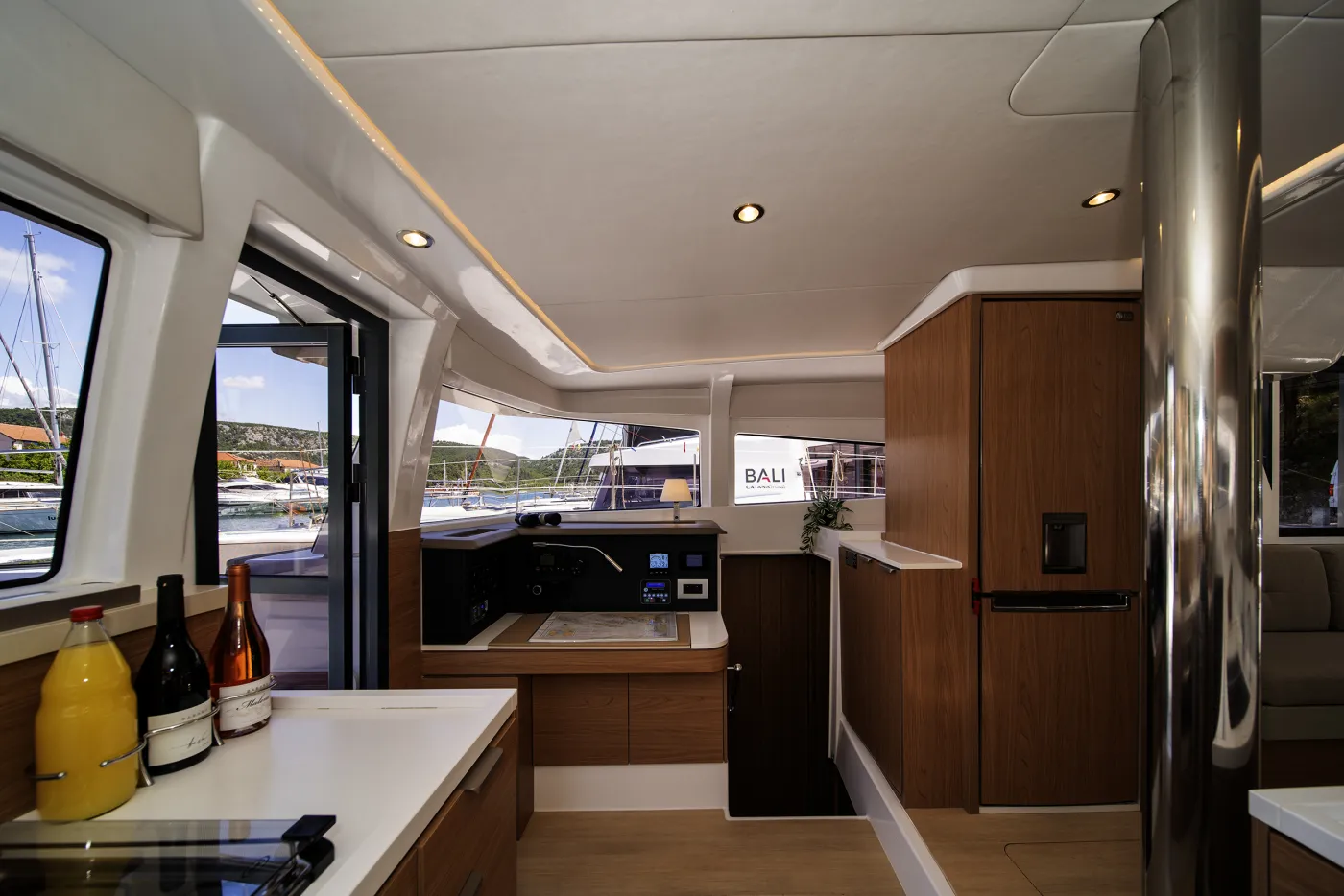 First Feeling - Catamaran in Skradin