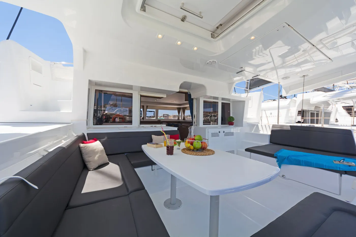 Thetis - Catamaran in Rodos