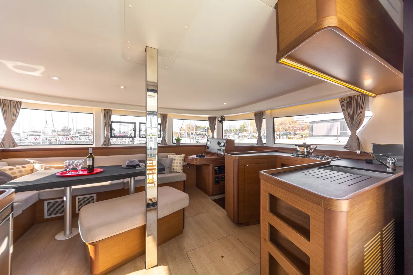 White Pearl - Catamaran in Volos