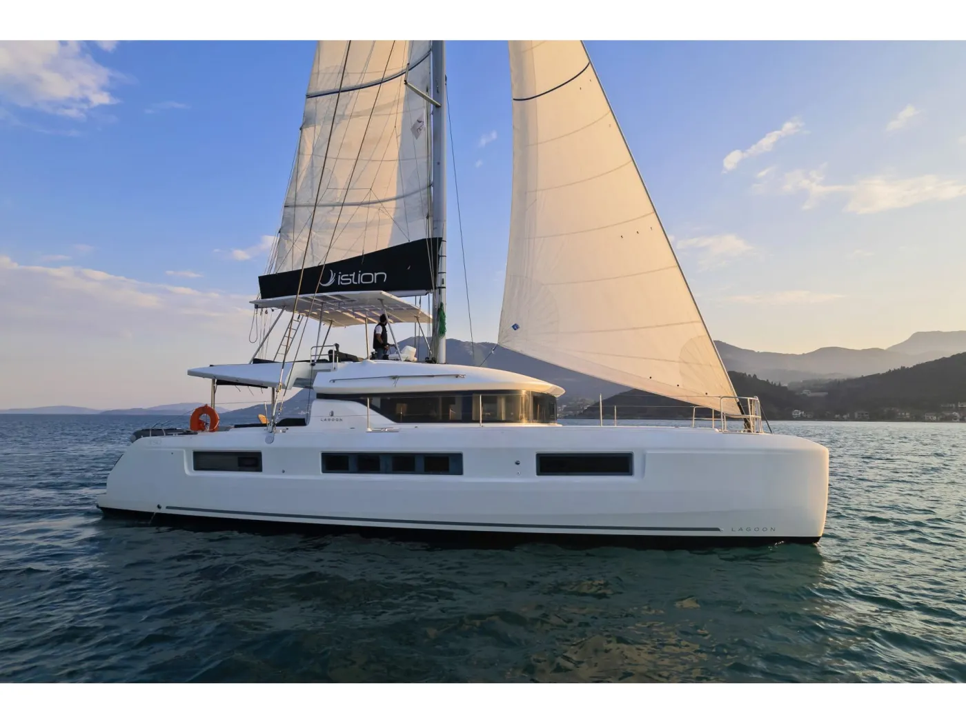Reina (ONLY SKIPPERED) - Catamaran in Alimos