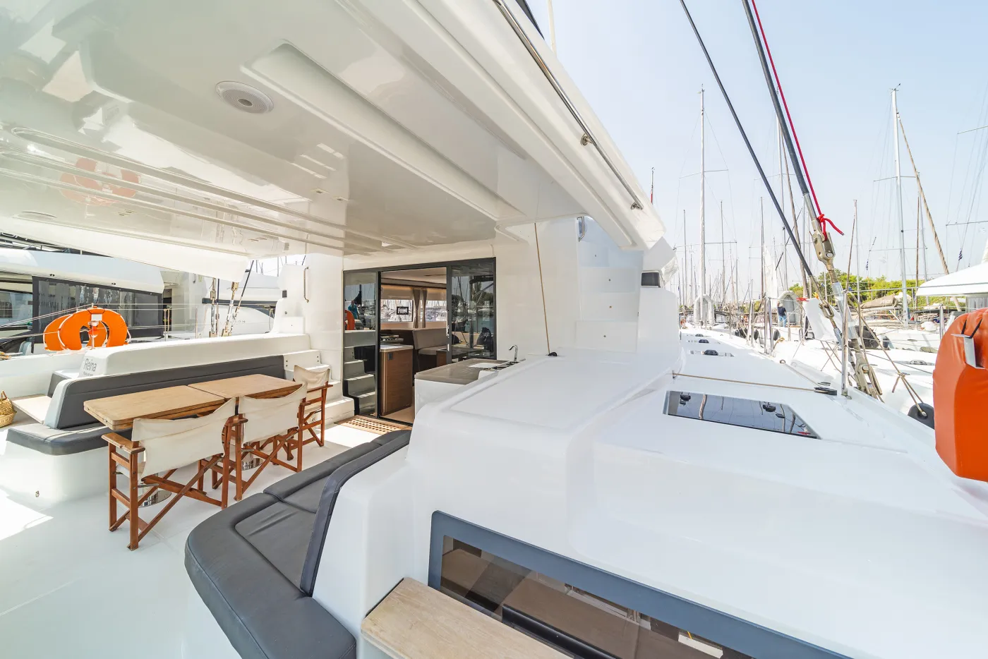 Reina (ONLY SKIPPERED) - Catamaran in Alimos