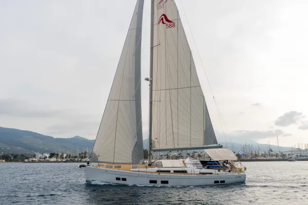 Amadea (ONLY SKIPPERED)