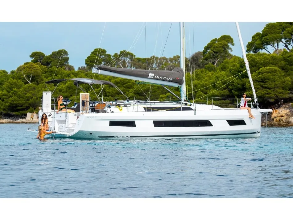 One Heart - Sailboat in Preveza