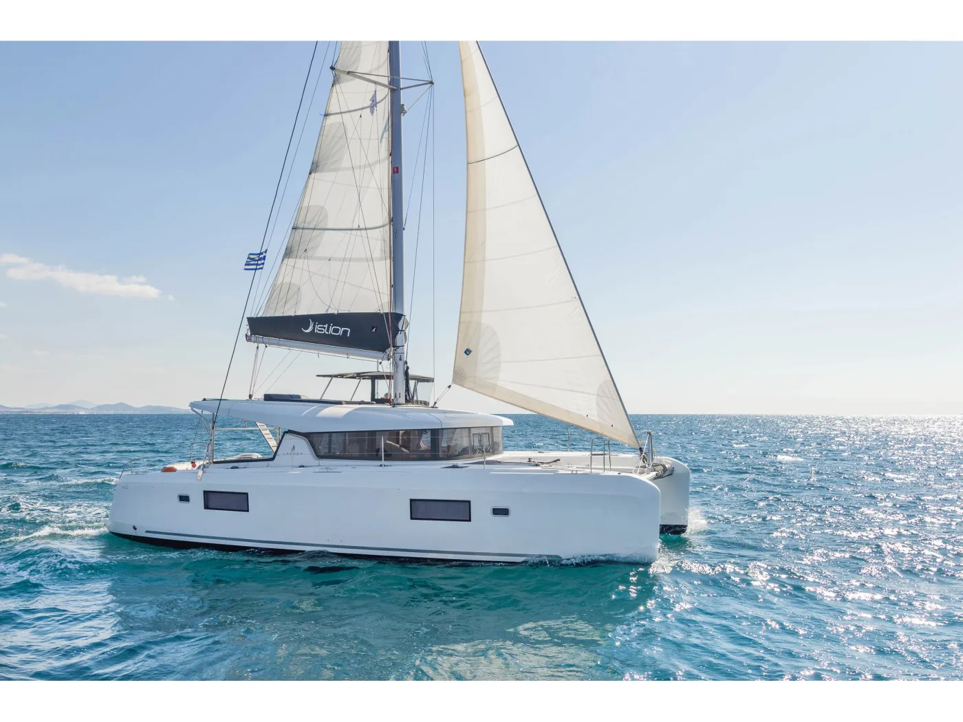 Niriis - Catamaran in Alimos