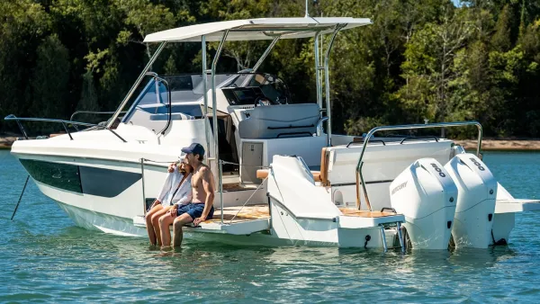 Beneteau 9