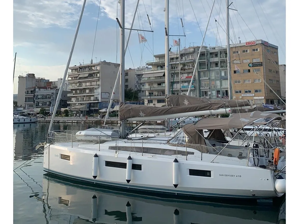 Iliada - Yelkenli içinde Preveza
