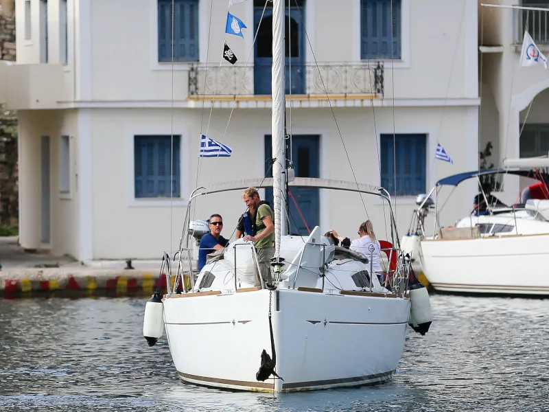 Omega - Sailboat in Kontokali