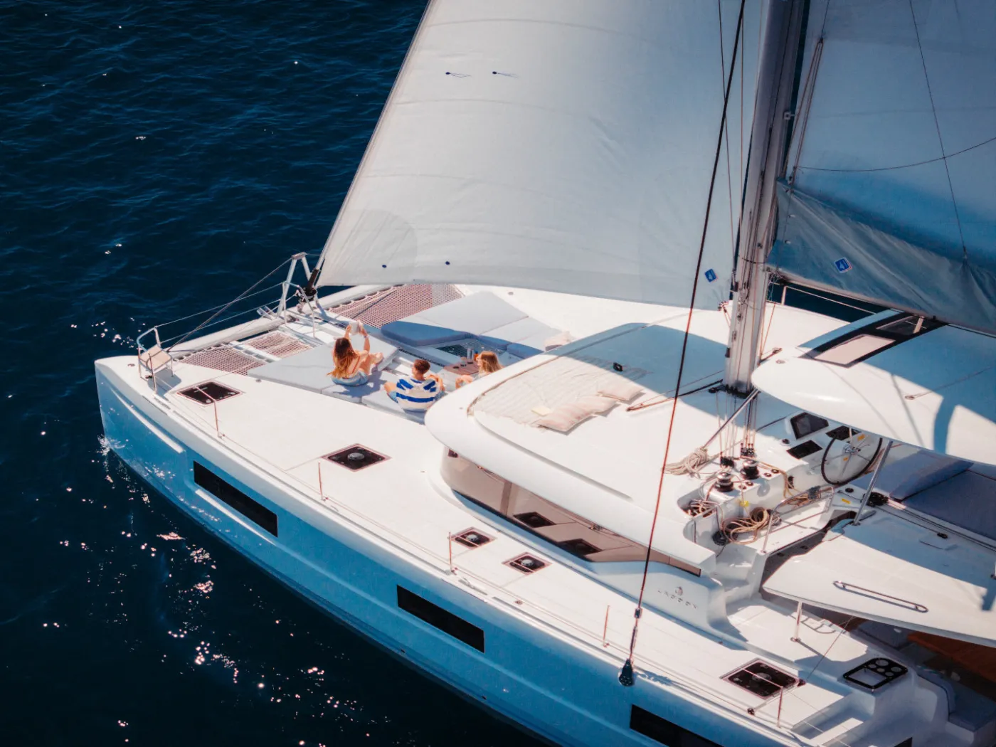 LODIRE - Catamaran in Alimos