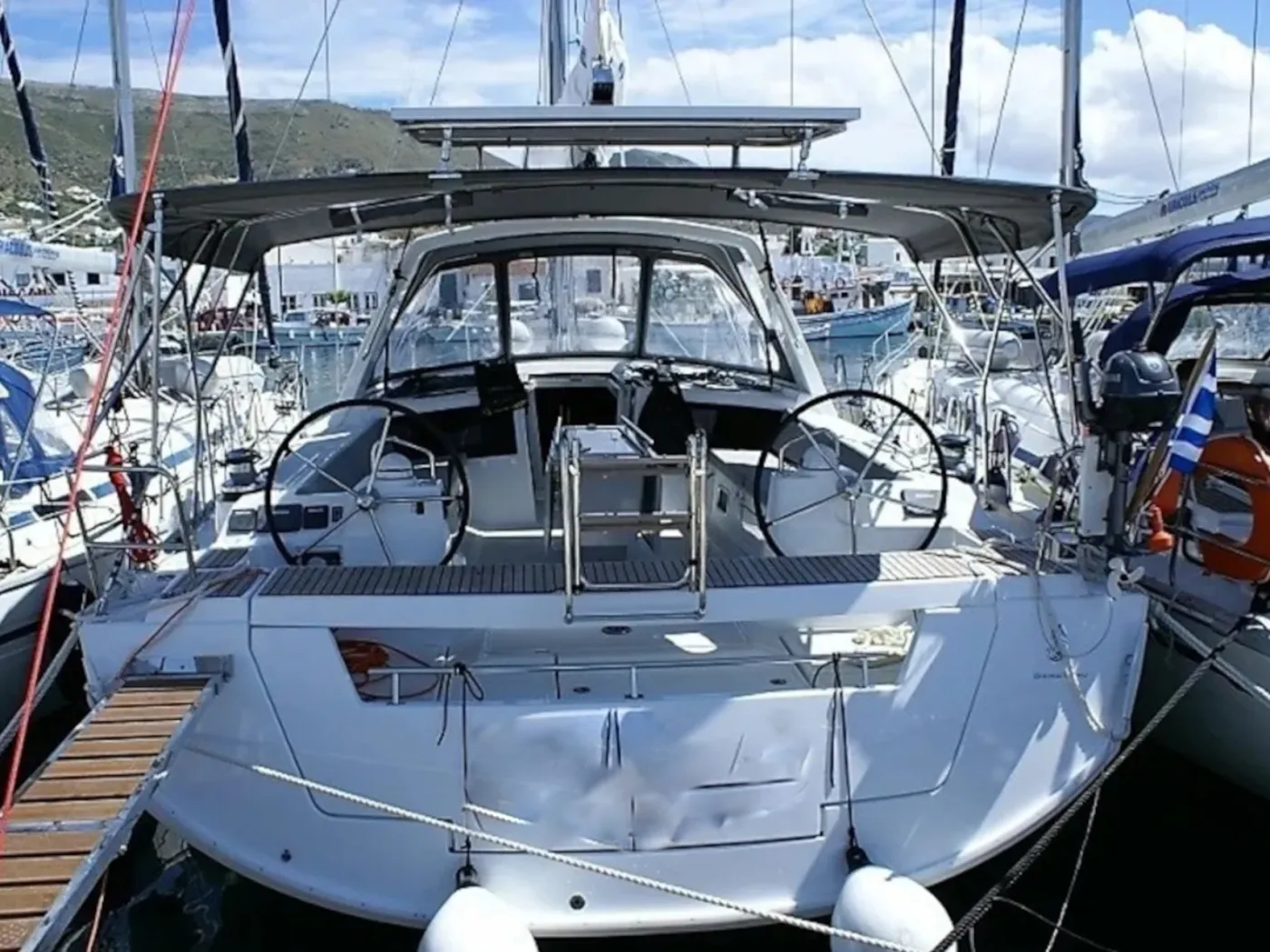 NAVIRA - Sailboat in Skiathos