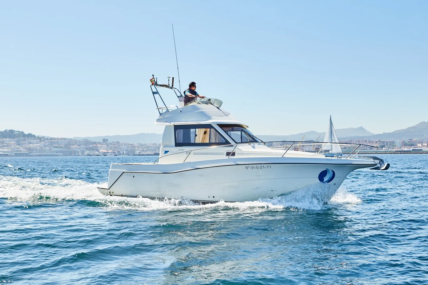 Txanpa Hiru - Motor Yacht in Vigo