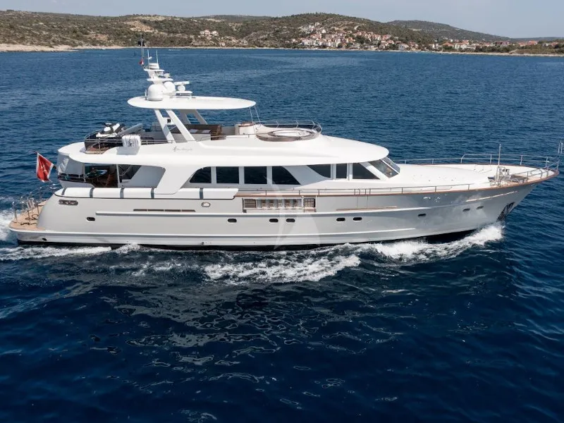 SEA BREEZE II - Motor Yacht in Rogoznica