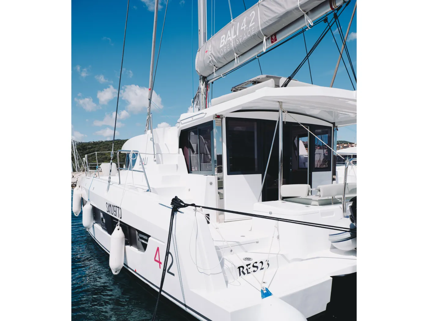 Res23 - Catamaran in Portisco
