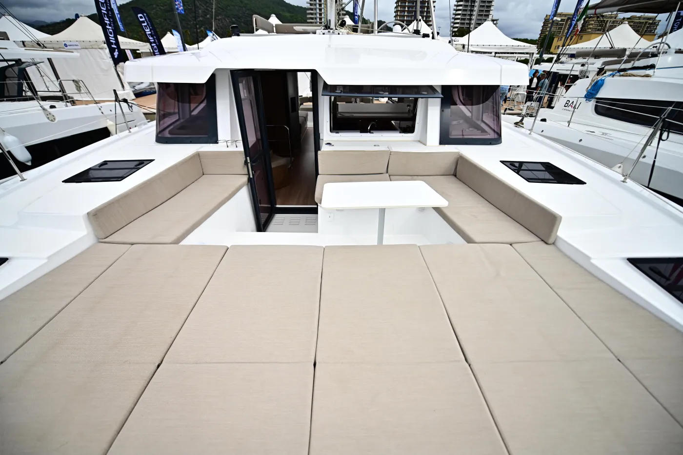 SKYFALL - Catamaran in Tonnarella