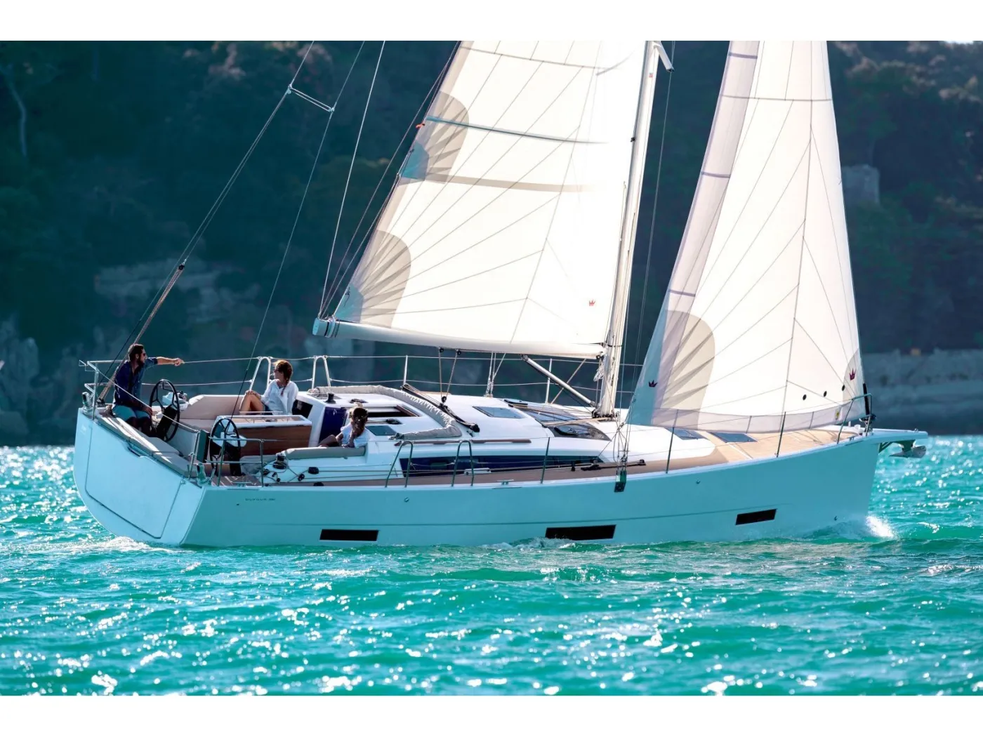 Cuir Noir - Sailboat in Bocca di Magra