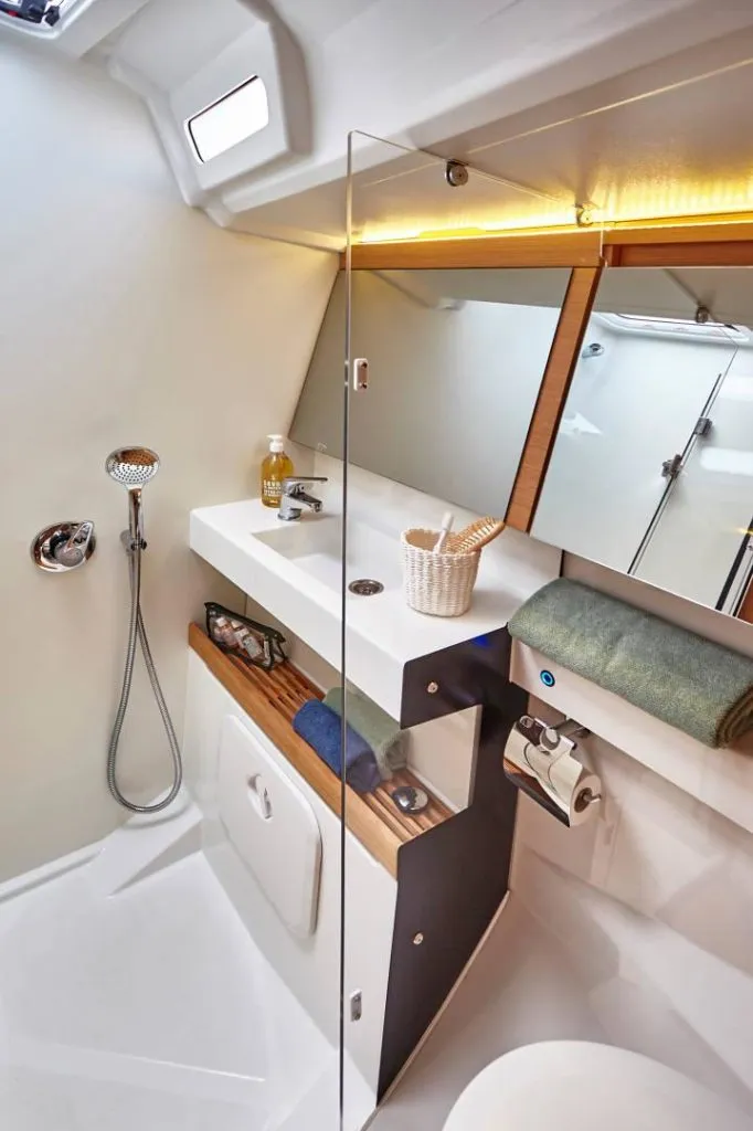 Virginia (A/C, Gen. 10kVA, Watermaker 160L/h, Electric Winch) - Sailboat in Volos