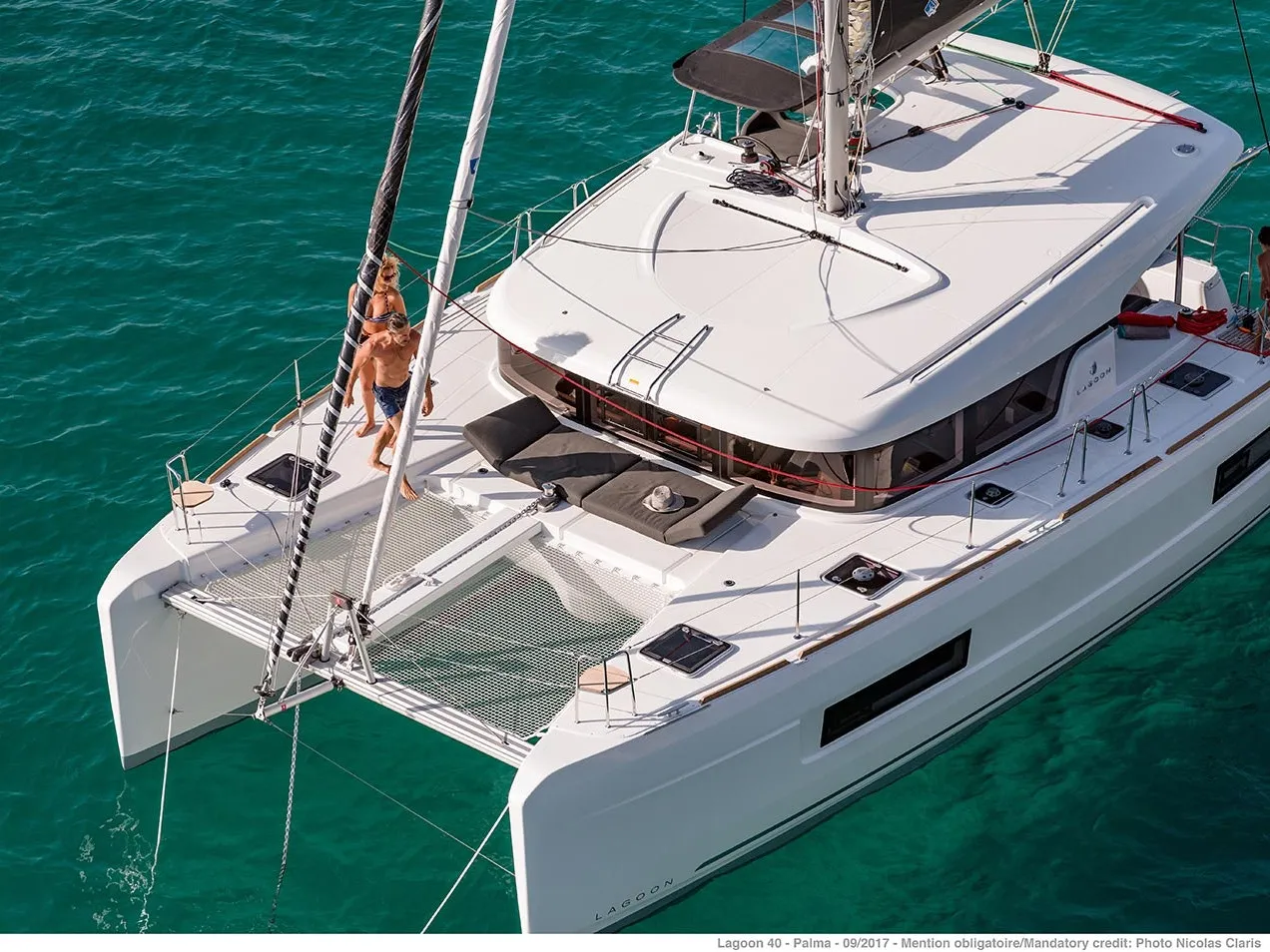 Nina (A/C, Gen 10KWA, watermaker, electric winch) - Catamaran in Volos