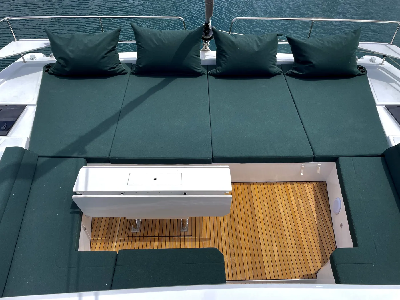 Romar III - Catamaran in Alimos